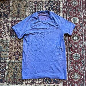 Lululemon Metal Vent Tech Short Sleeve Shirt XS Purple